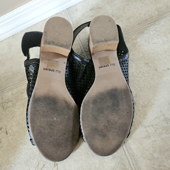 Call it Spring Velcro Wedges - Picture 2 of 4